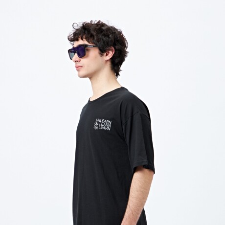 REMERA UNITA Negro