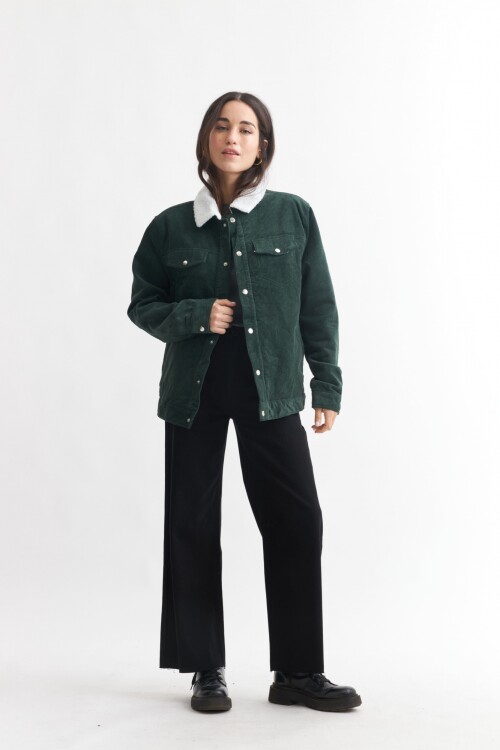 Campera de pana con corderito VERDE