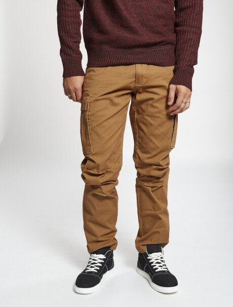 Pantalon cargo slim tostado