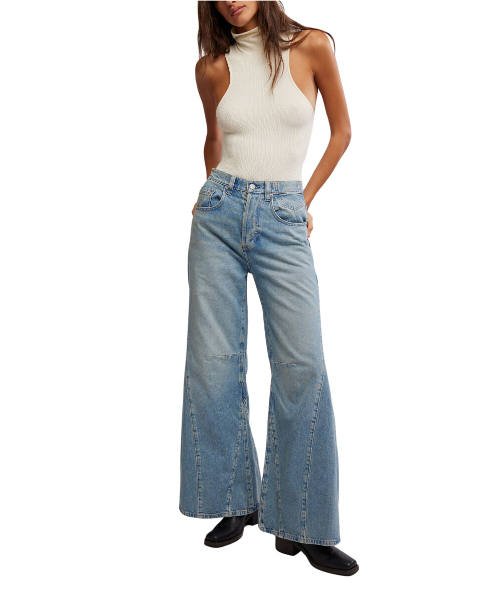 EDEN HIGH SLOUCHY JEAN 