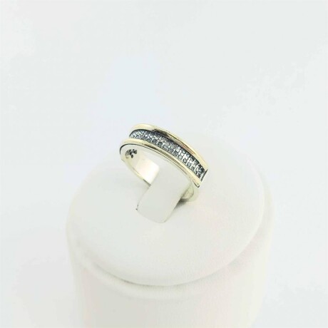 Anillo de Plata 925 con Double de Oro 18k y Circonias. Anillo de Plata 925 con Double de Oro 18k y Circonias.