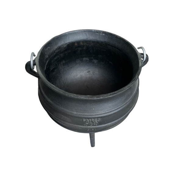 OLLA DE HIERRO CON 4 PATAS Y TAPA 8 LT OLLA DE HIERRO CON 4 PATAS Y TAPA 8 LT