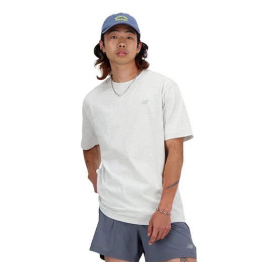 Remera New Balance Athletics - Gris Remera New Balance Athletics - Gris
