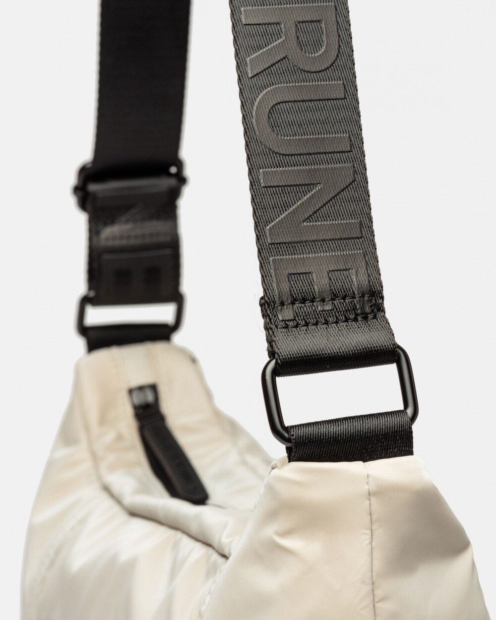 Bolso Active Studio en nylon Natural