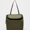 Mochila Soft En Cuero Graneado Verde