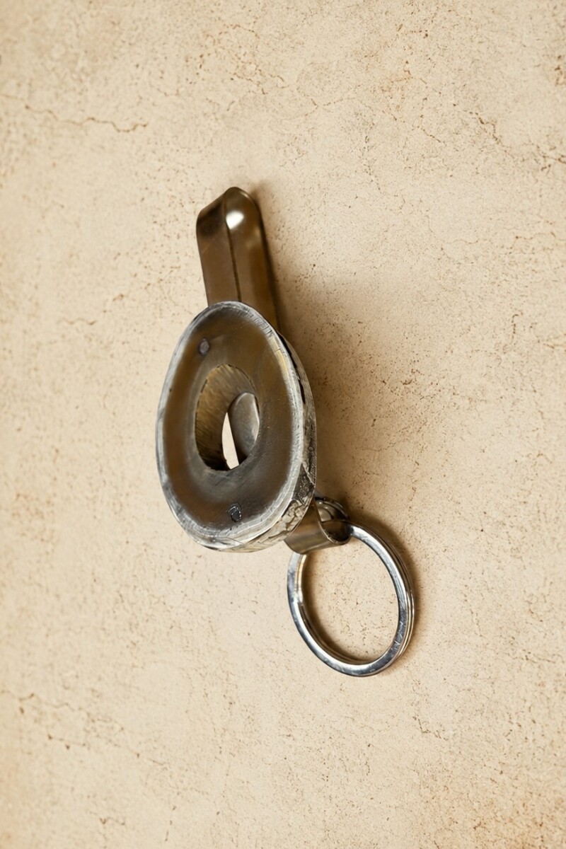 Handbag Key Chain Round Guampa Clara