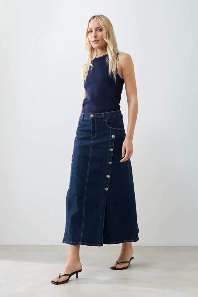 Maxi falda de jean con tajos y botones jean oscuro