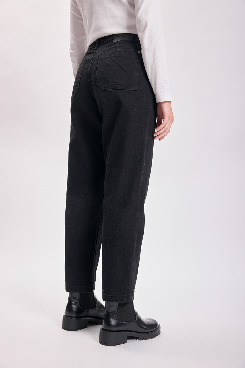 Pantalón jean carrot Negro