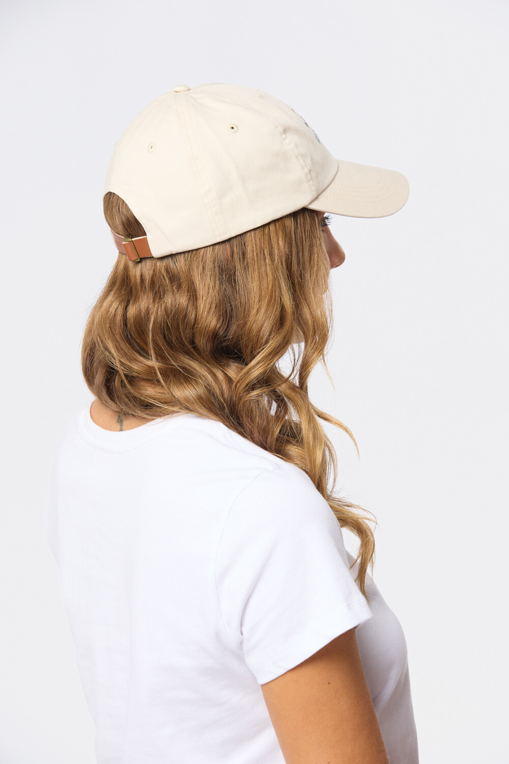 GORRO CON VISERA DE LONA Beige