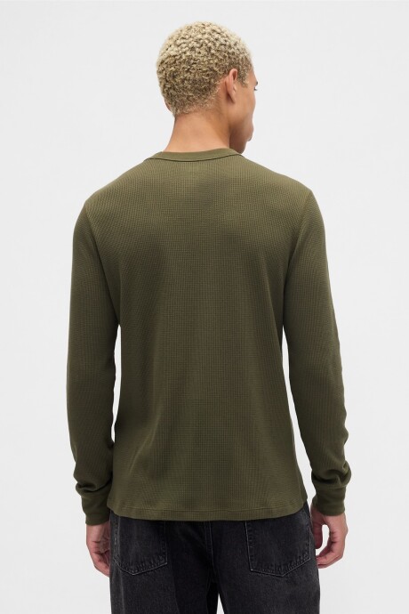 Remera Waffle Manga Larga Logo Gap Hombre Army Jacket Green