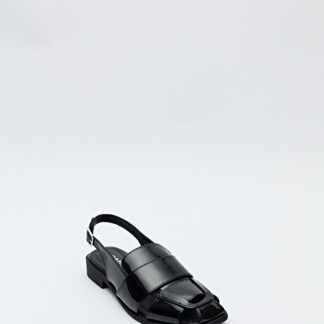 ZUECO JESANA Charol Negro