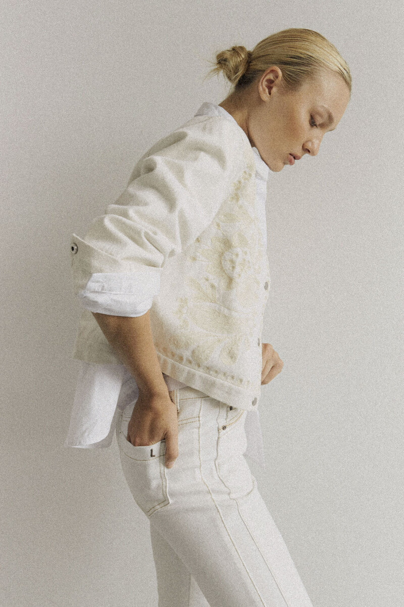 Chaqueta bordada blanco