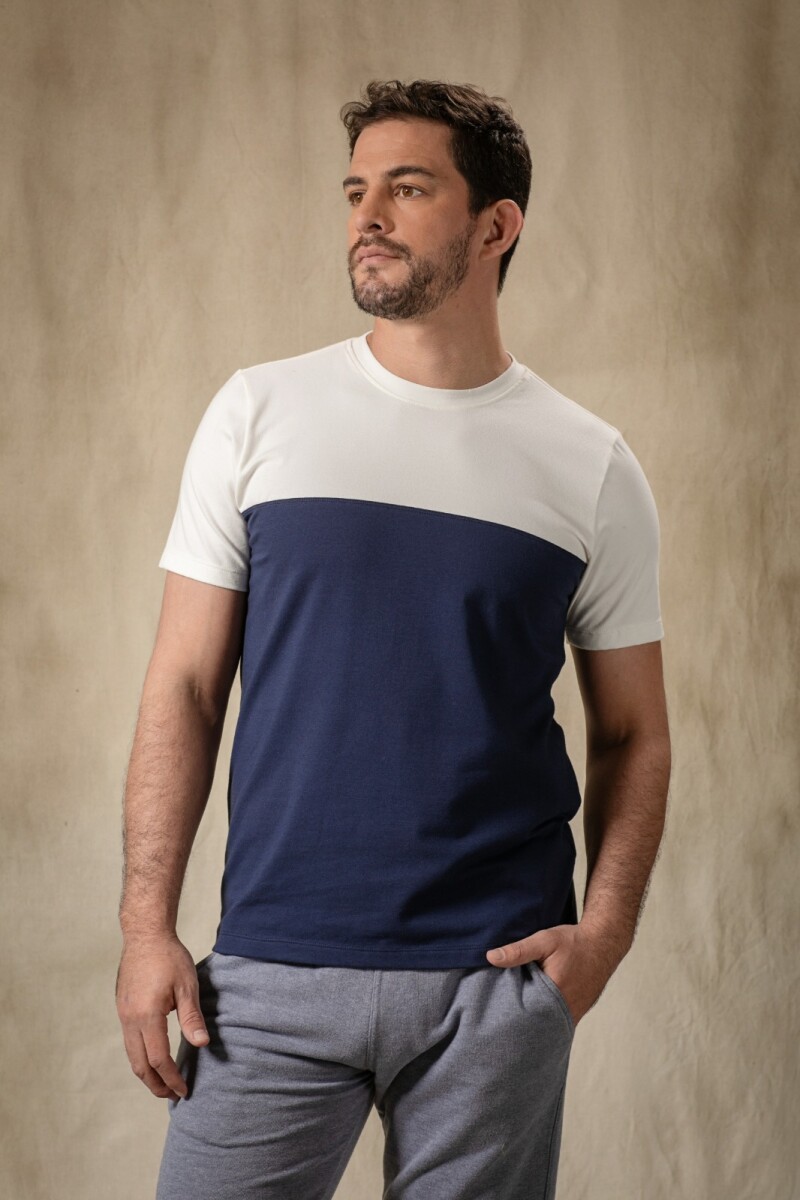 Remera Casual. - Azul Marino y Natural 