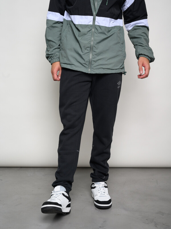 PANTALÓN LIMIT Umbro Hombre 002