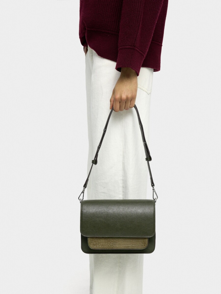 Bolso Bandolera Con Solapa Y Textura caqui