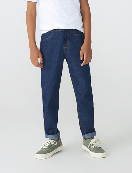 PANTALÓN DE JEAN DE NIÑO MODELO SKINNY AZUL