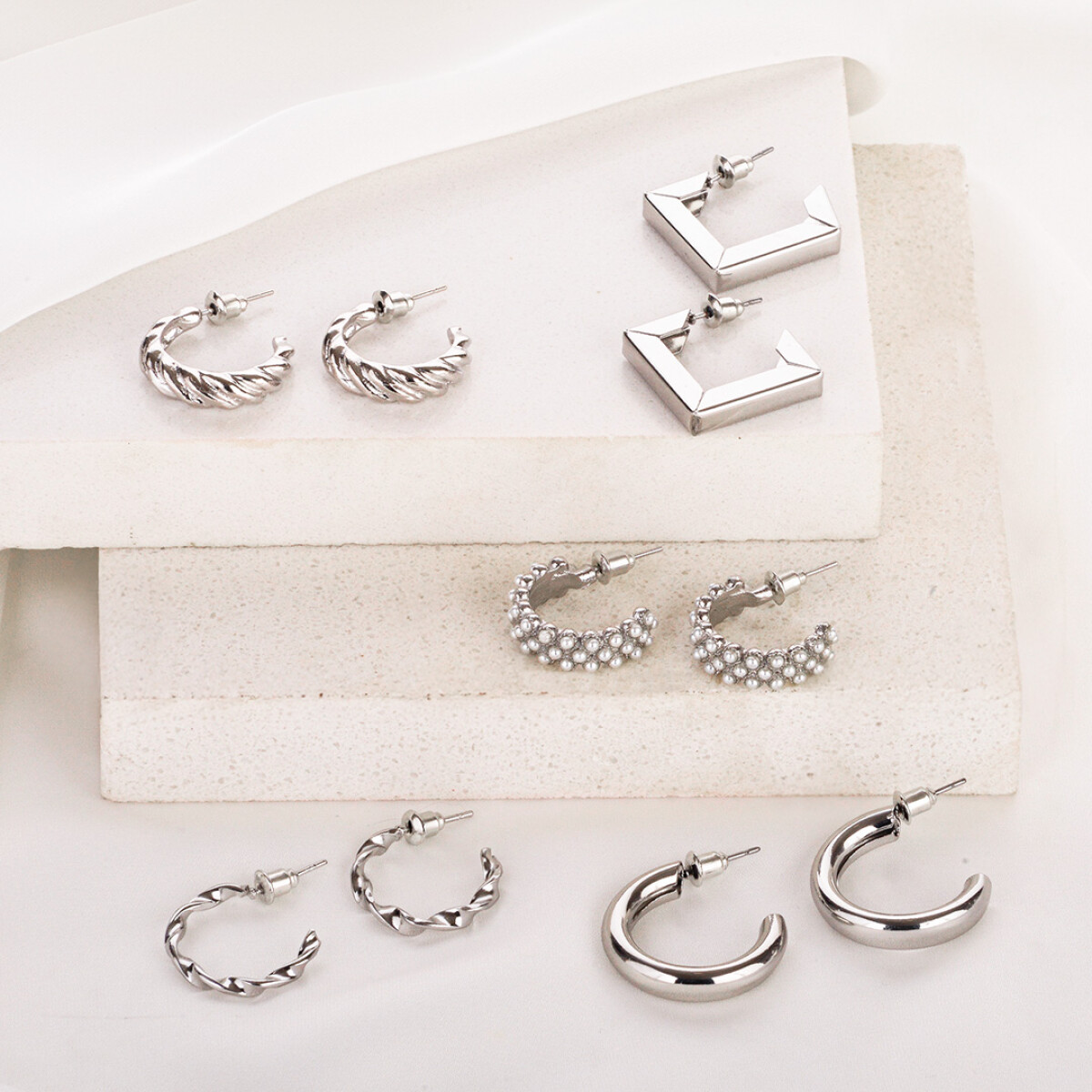 SET 5 AROS DISEÃƒâ€˜OS SURTIDOS - PLATEADOS 