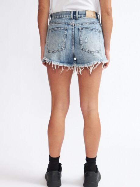 SHORT SAMANTA AZUL CLARO