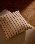 Almohadón Auila 100% de algodón con bordado de yute 45 x 45 cm Almohadón Auila 100% de algodón con bordado de yute 45 x 45 cm