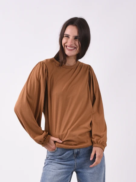 BLUSA MACA CAMEL