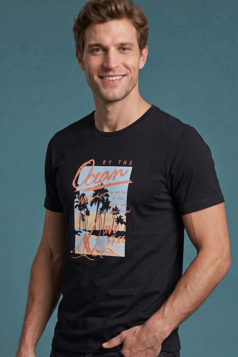 Remera Samuel. Remera Samuel.