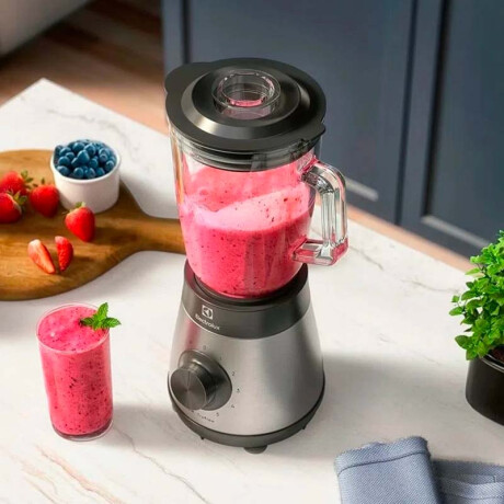 Licuadora Electrolux EBS30 1.5Lts 700w Negra/Gris Inox