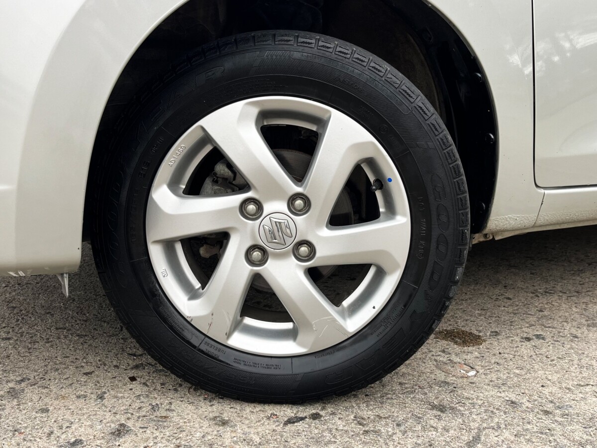 Suzuki Celerio GLX 1.0| Permuta / Financia Suzuki Celerio GLX 1.0| Permuta / Financia