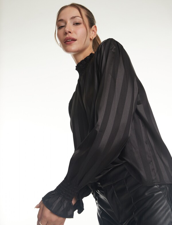 Blusa Satén NEGRO