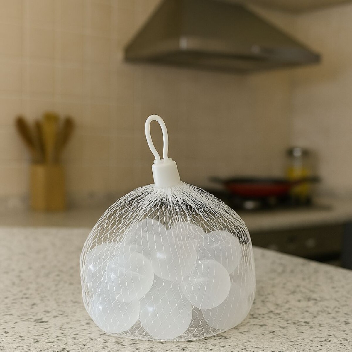 HIELO PLASTICO EN ESFERAS TRANSPARENTES X 20 UNIDADES 