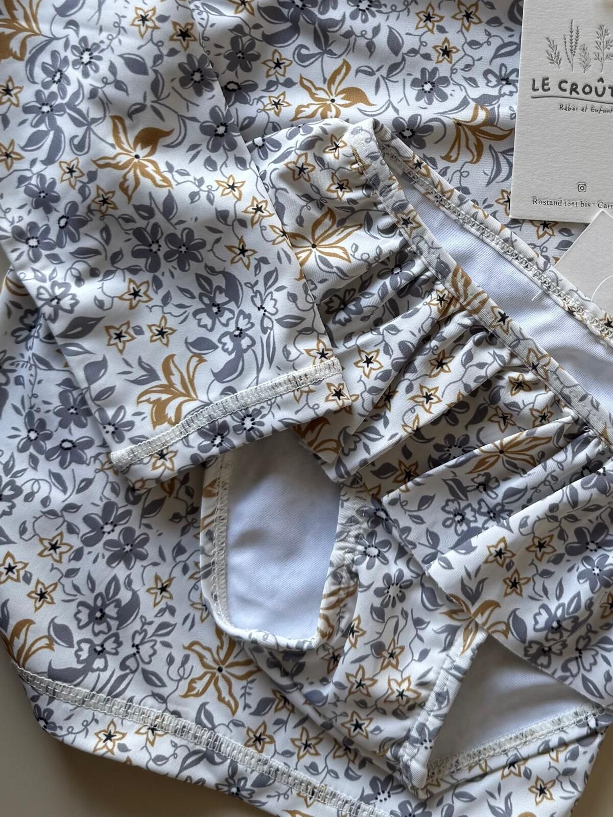 Traje de Baño Remera y Bombacha Emily (UV UPF 50+) Traje de Baño Remera y Bombacha Emily (UV UPF 50+)