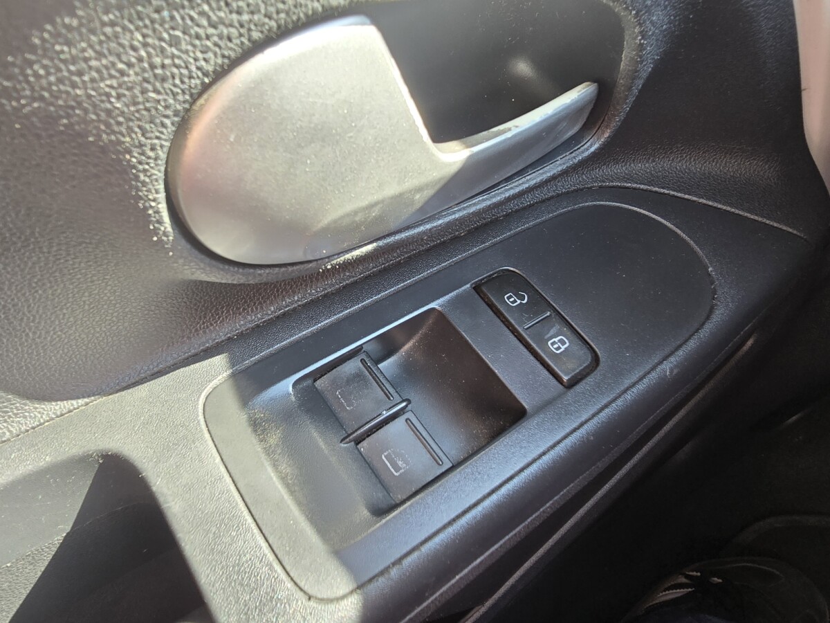 Volkswagen Up Move 1.0 Extra Full | Permuta / Financia Volkswagen Up Move 1.0 Extra Full | Permuta / Financia