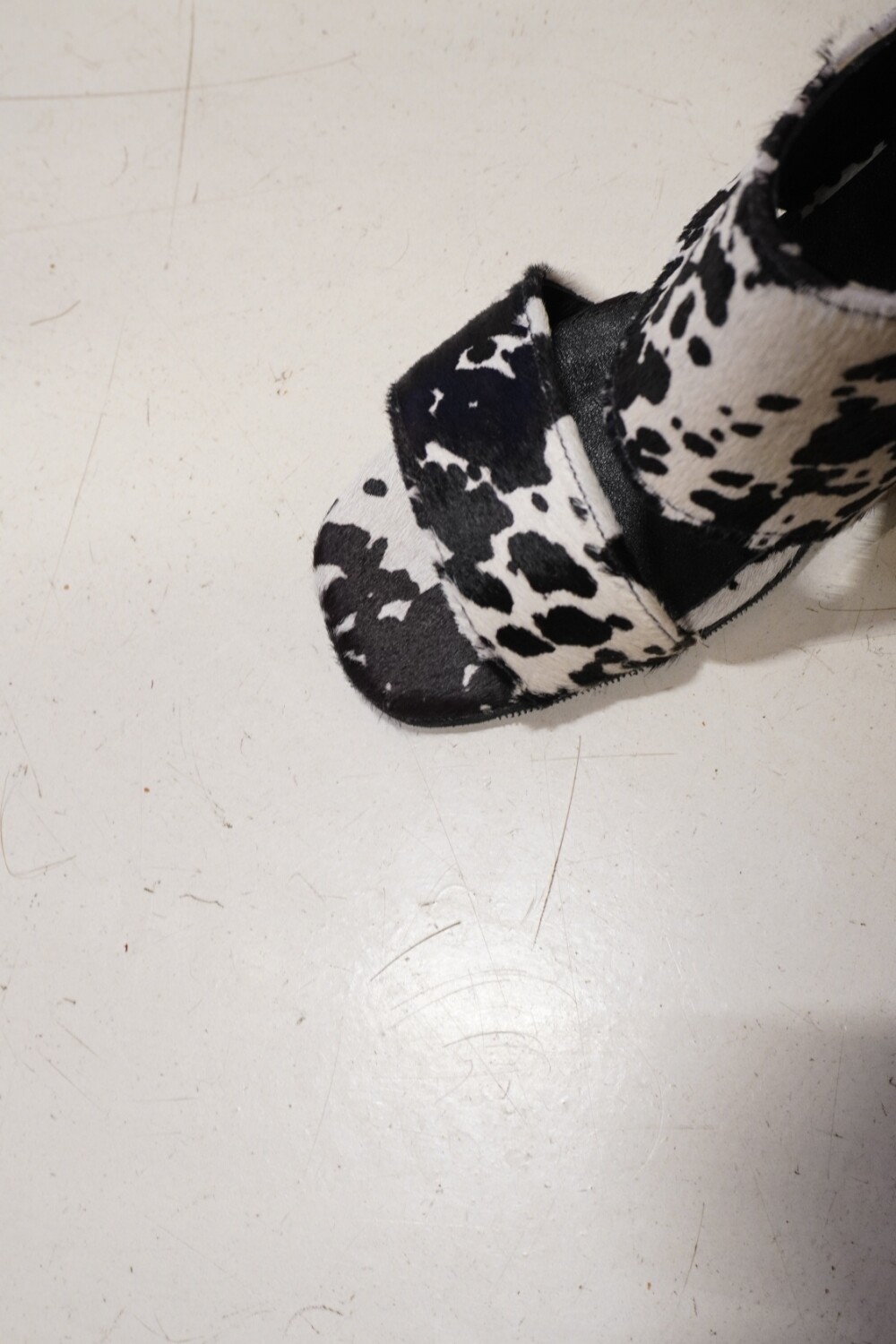 Firework Print Heels Crudo / Negro