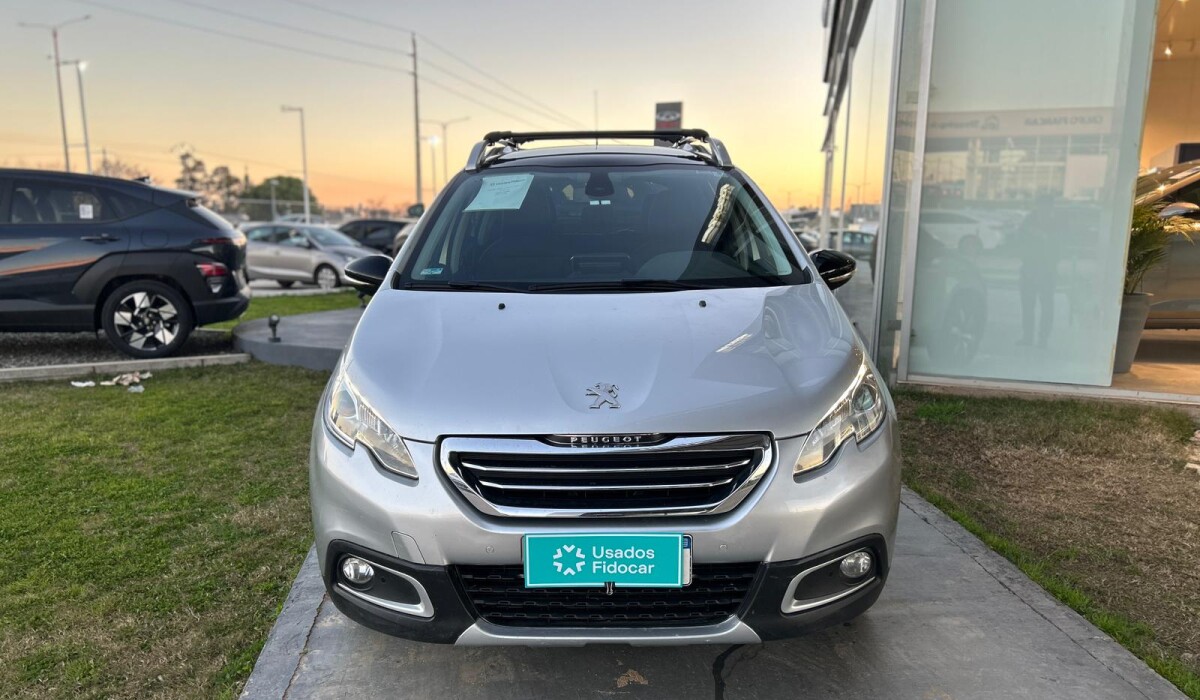 Peugeot 2008 Feline 1.6 2019 Peugeot 2008 Feline 1.6 2019