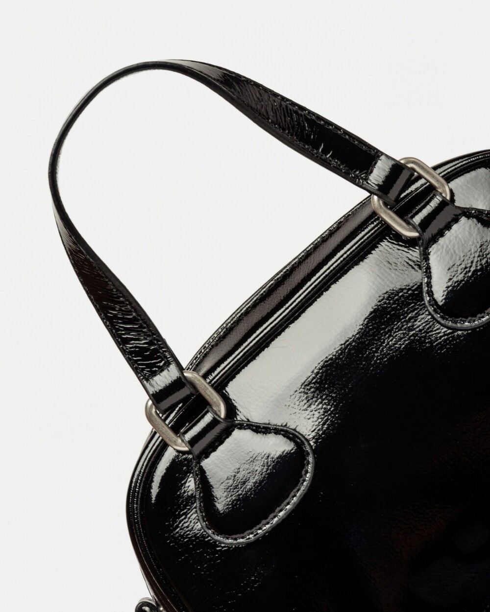 Mini bag Active Studio en efecto charol arrugado Negro