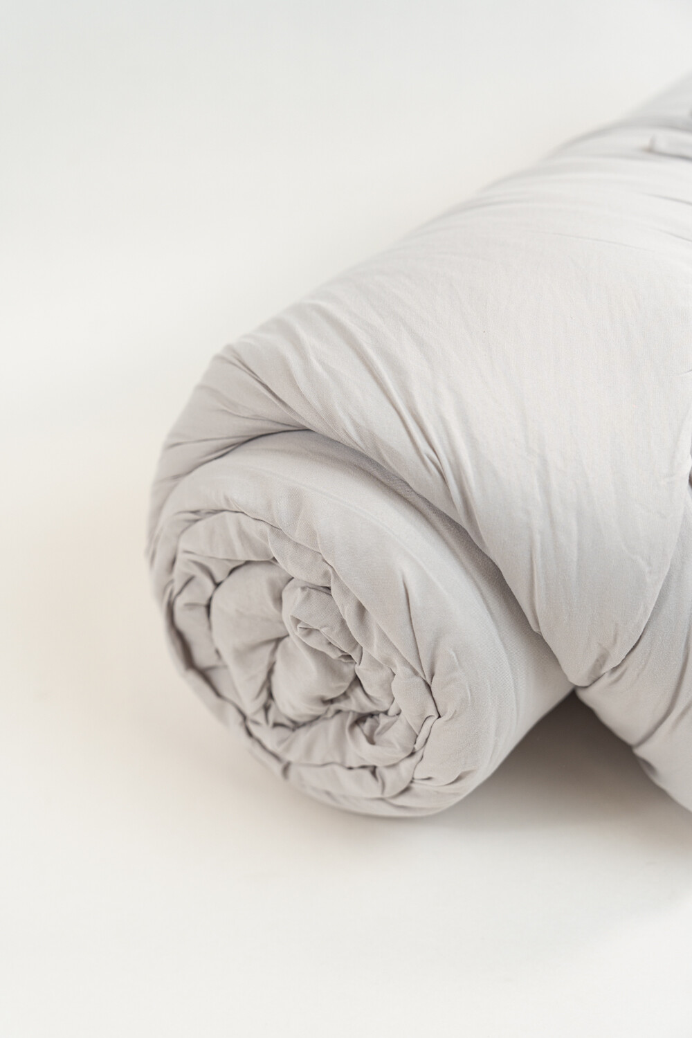 Acolchado 2 Plazas Queen Microfibra Washed Gris
