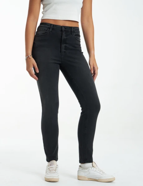Jean Perla Black Stone W24