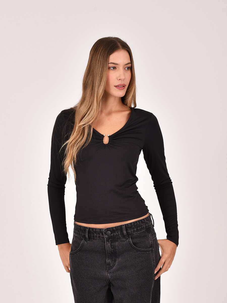 REMERA CIRUELA - NEGRO 