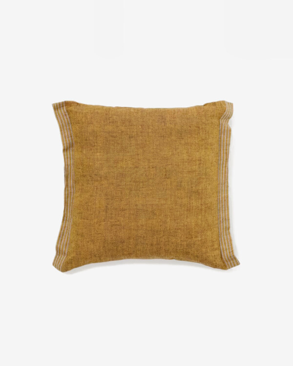 Almohadón Niven 100% lino mostaza jaspeado con rayas laterales 45 x 45 cm