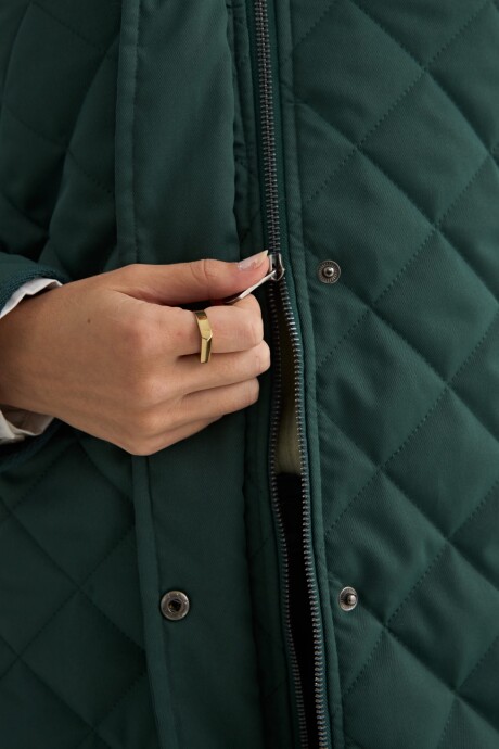 CAMPERA NEREA CON CAPUCHA Verde