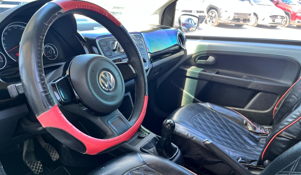 VW UP HIGH 2017 MT 1.0 VW UP HIGH 2017 MT 1.0