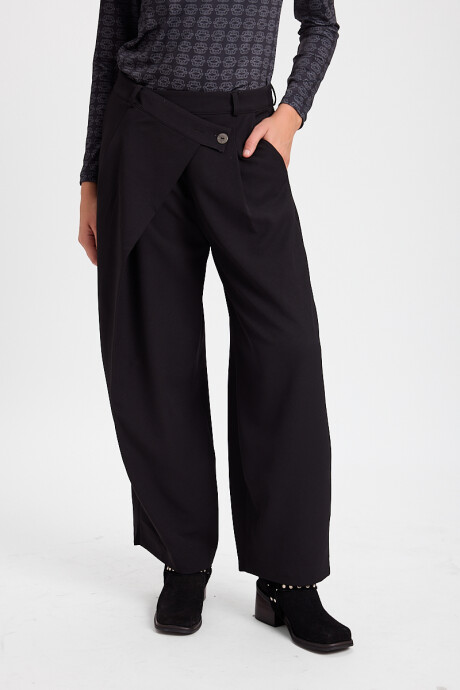 Pantalon Cruzado Negro