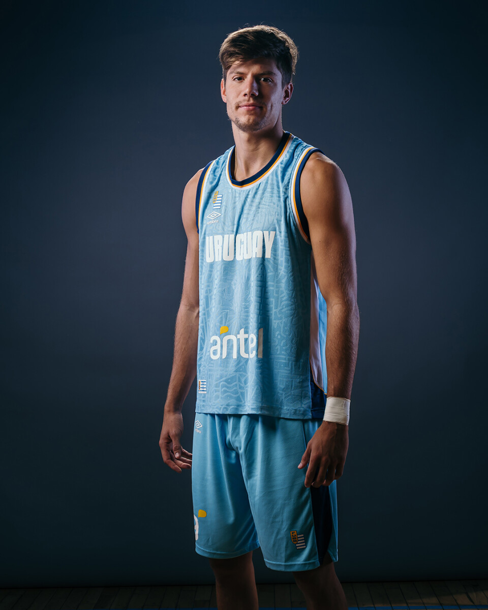 CAMISETA JUNIOR BASKET URUGUAY O Umbro Junior - S07 