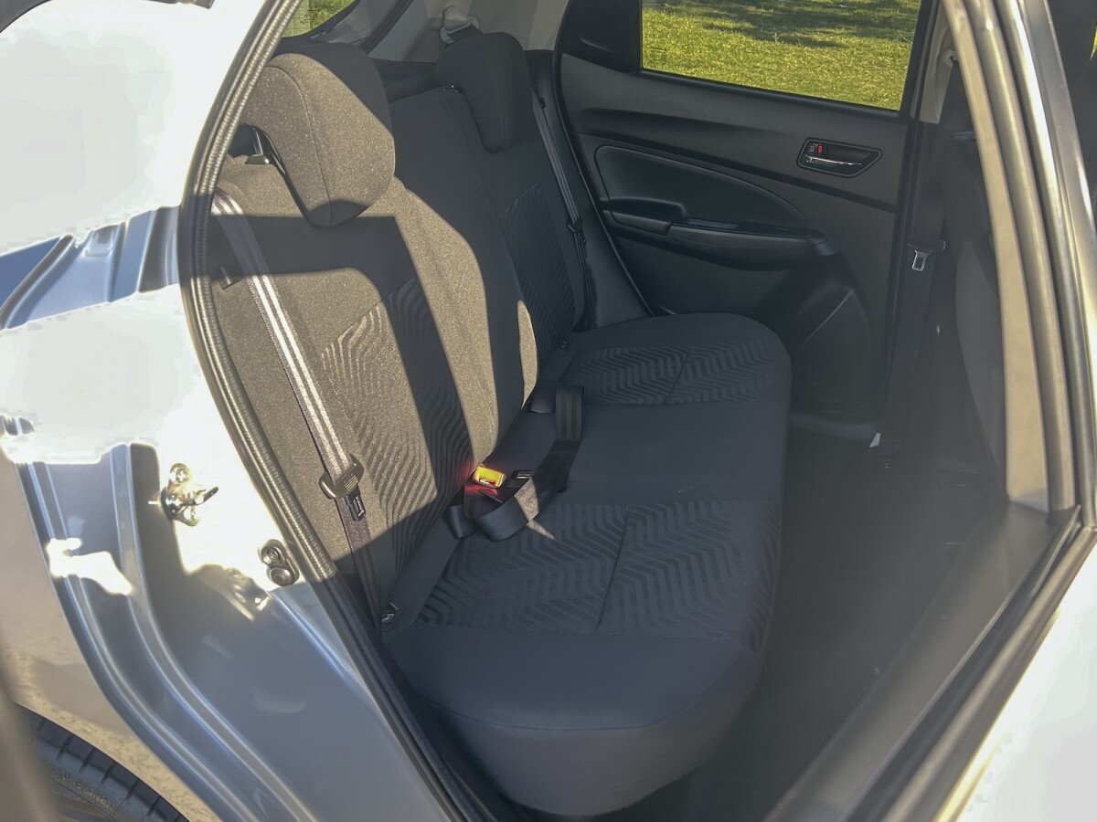 Suzuki Swift GL 2021 EXCELENTE ESTADO! | Permuta / Financia Suzuki Swift GL 2021 EXCELENTE ESTADO! | Permuta / Financia