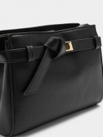 Bolso Bandolera Con Detalle De Cinturón negro