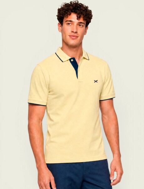 CAMISA DE CUELLO CON BORDADO AMARILLO