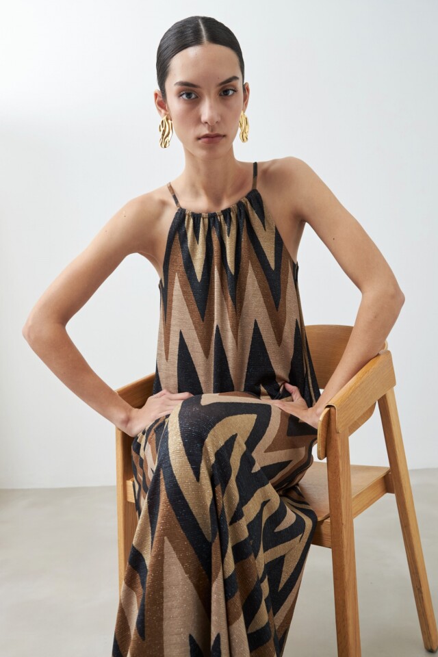 Vestido zig-zag tostado