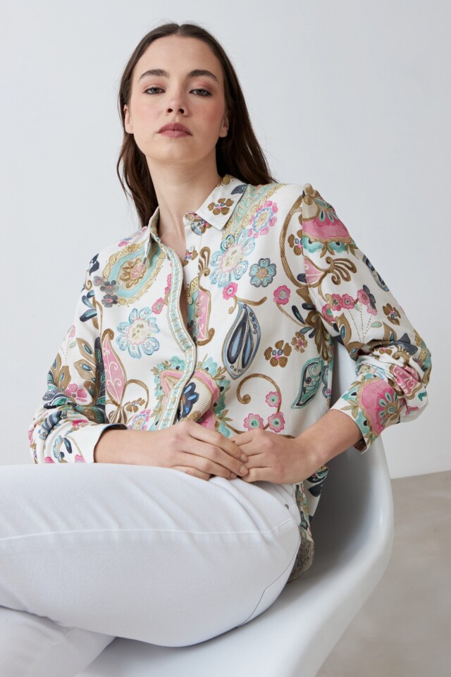 Camisa estampada arabescos verde agua