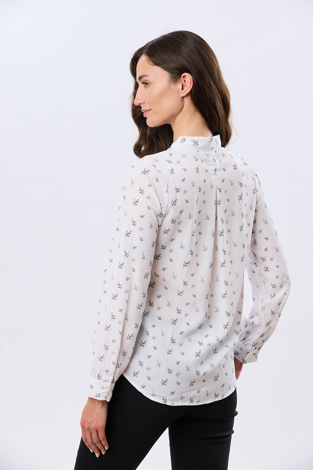 BLUSA ESTAMPADA Hojas Negra