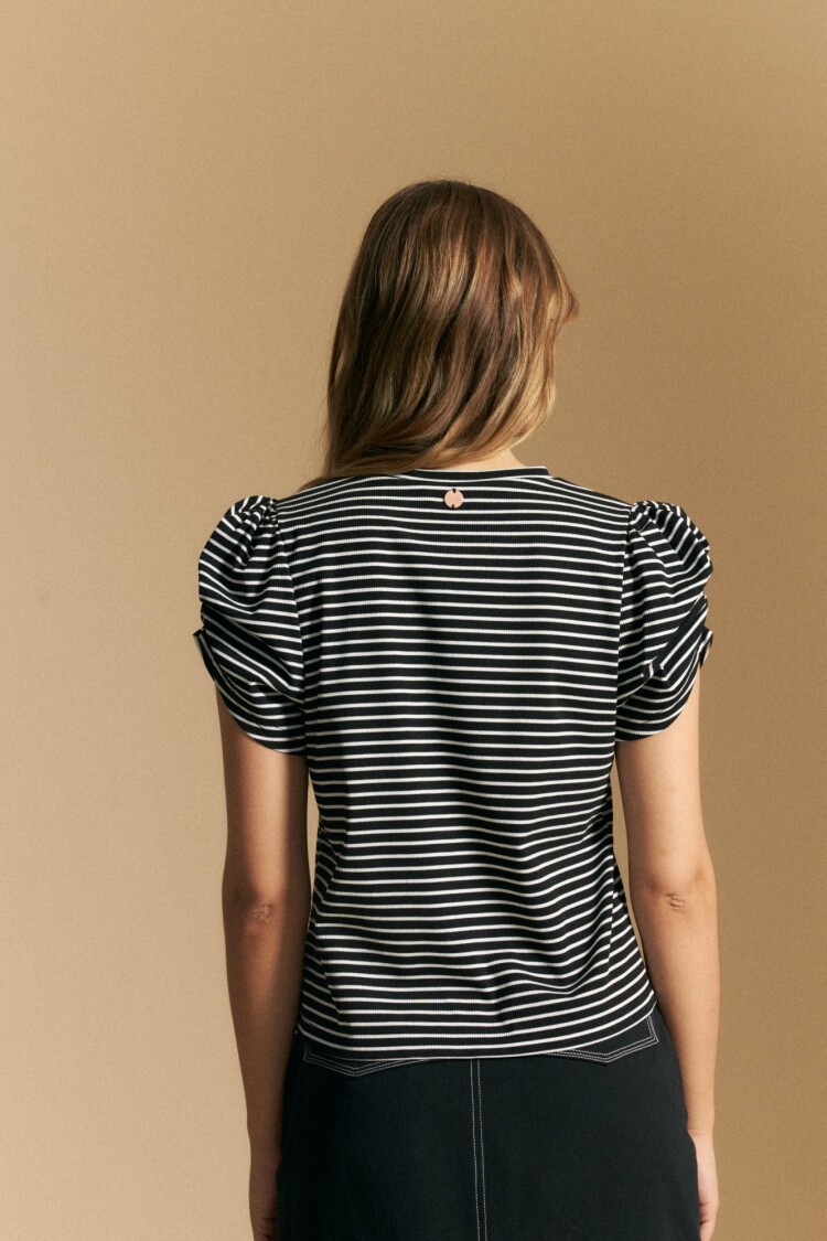 REMERA STRASBOURG Negro