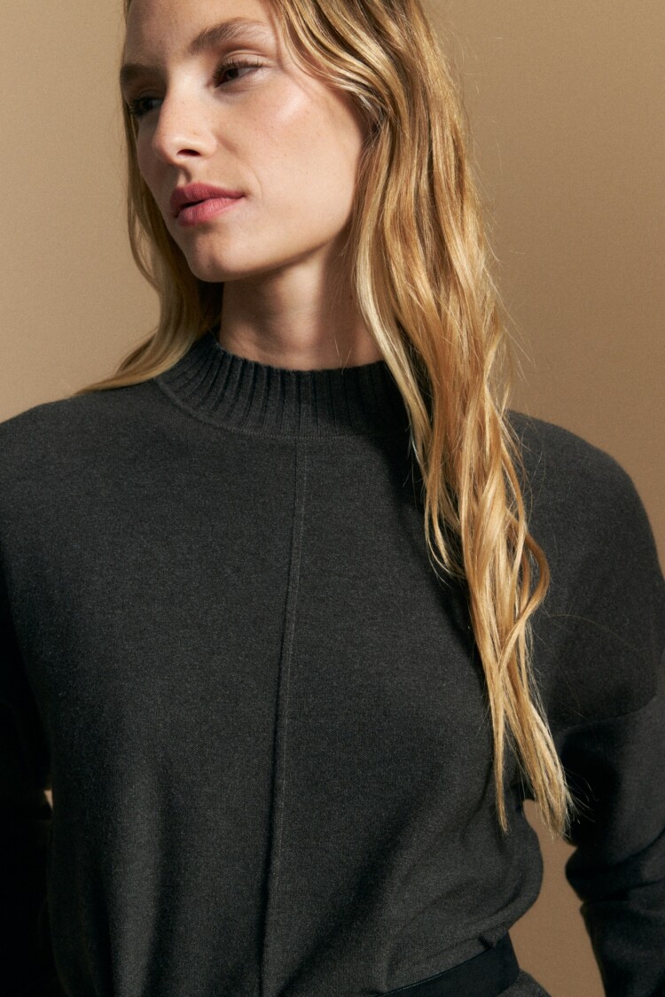 POLERA CASIOS Negro